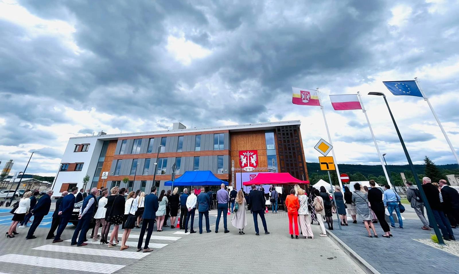 Uroczystość otwarcia nowego budynku Starostwa Powiatowego w Myślenicach przy ul. Drogowców 2A